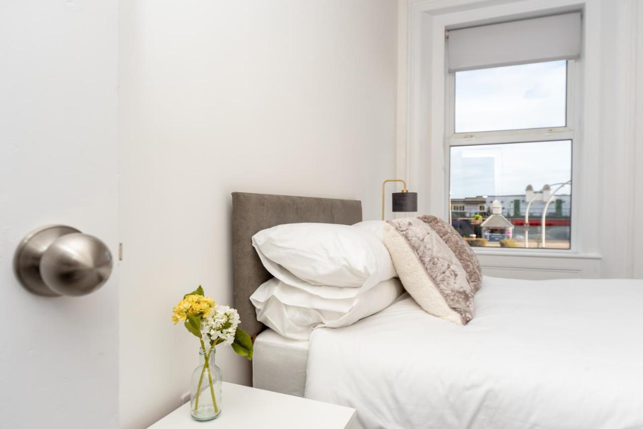 Sea Views Stunning 2 Bedroom Apartment # Lowestoft Exteriér fotografie